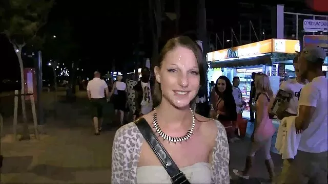 โสเภณีสีน้ำตาล Rachel ดู วิดีโอ หนัง โป๊ Woods fucks ในตำแหน่งที่แตกต่างกัน