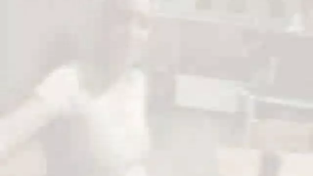 ดอกทอง ดู วิดีโอ โป busty Roxanne Hall ให้ blowjob และได้รับการดำน้ำ
