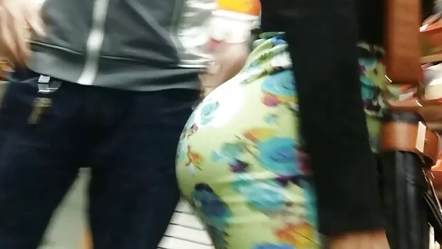 Nerdy brunette in glasses gets her punani licked วิดีโอ หนัง อา ร์ and finger fucked