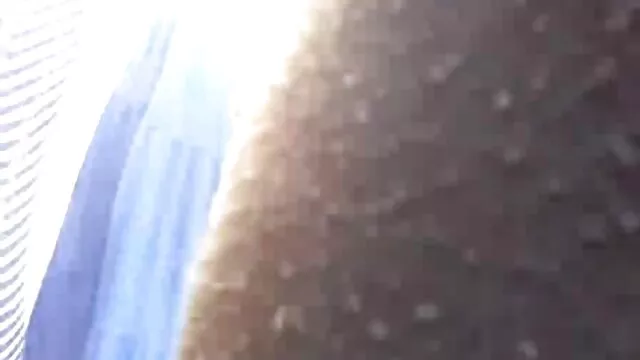 ผอมวัยรุ่นโสเภณี Kendie masturbates วิดีโอ โป๊ บนเคาน์เตอร์ครัว